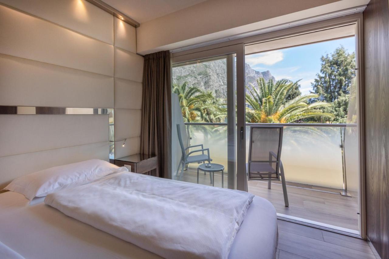 Ideal Hotel