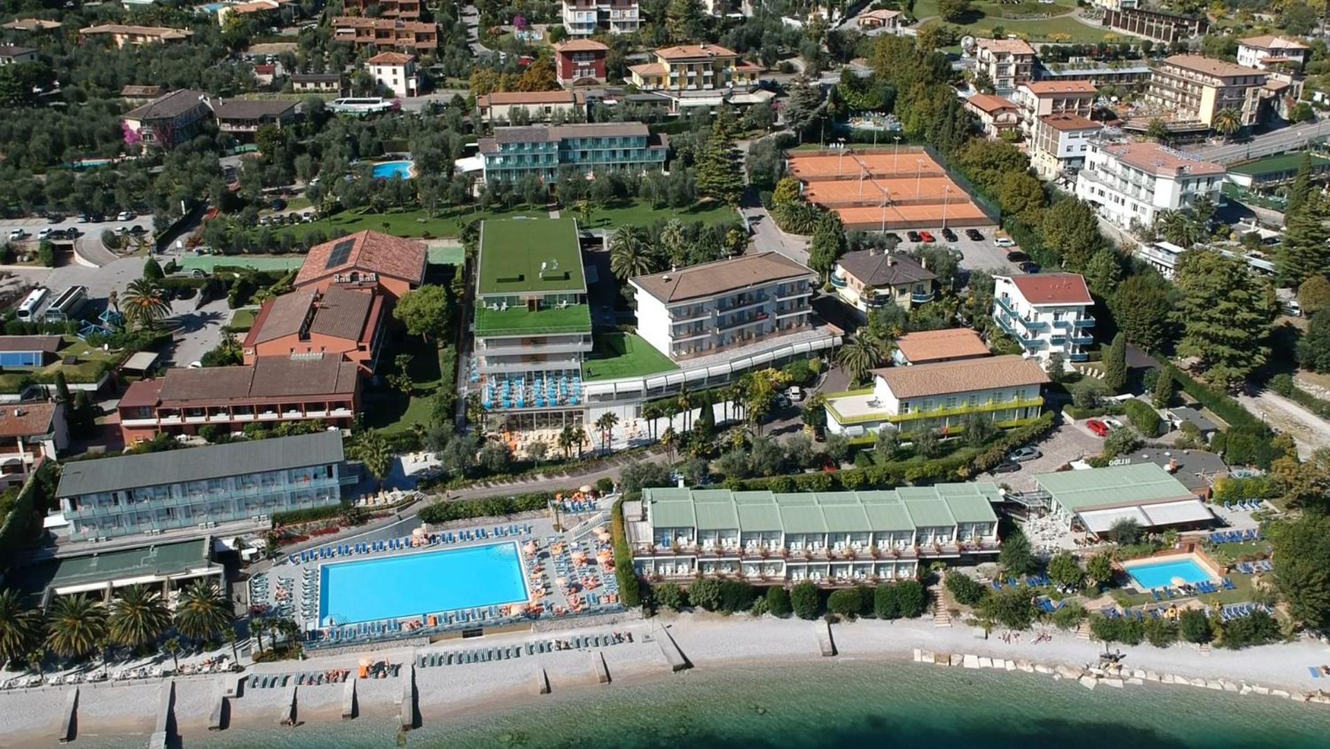 Ideal 4* Limone sul Garda